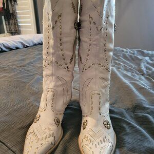Women's leather boots.  Size 10.